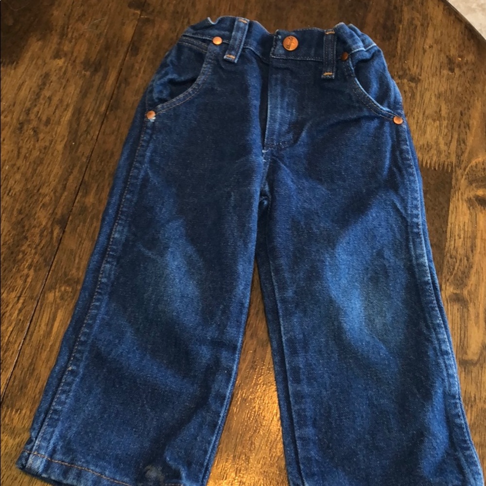 Cutest Wrangler 2T jeans